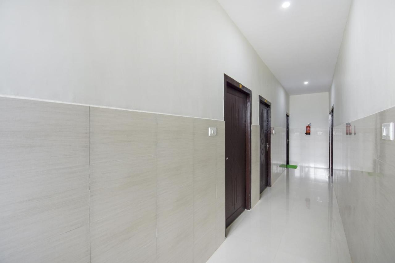 Flagship 75751 Hotel Surya Bahadrabad Экстерьер фото