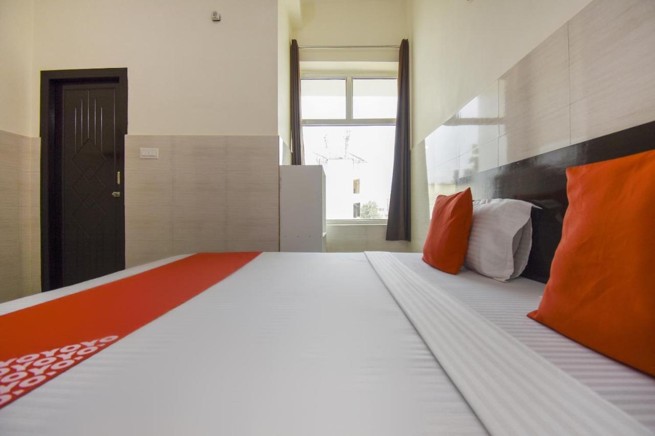 Flagship 75751 Hotel Surya Bahadrabad Экстерьер фото